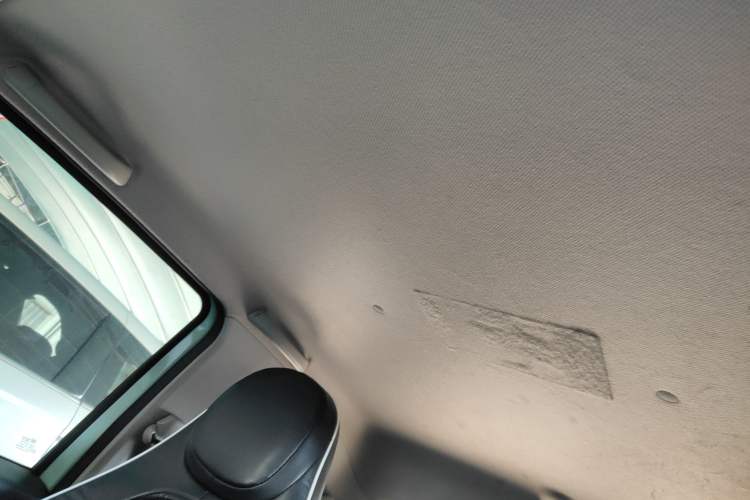 Used Wuling Hongguang MINIEV 2021 Macaron Premium Model – Lithium Iron Phosphate