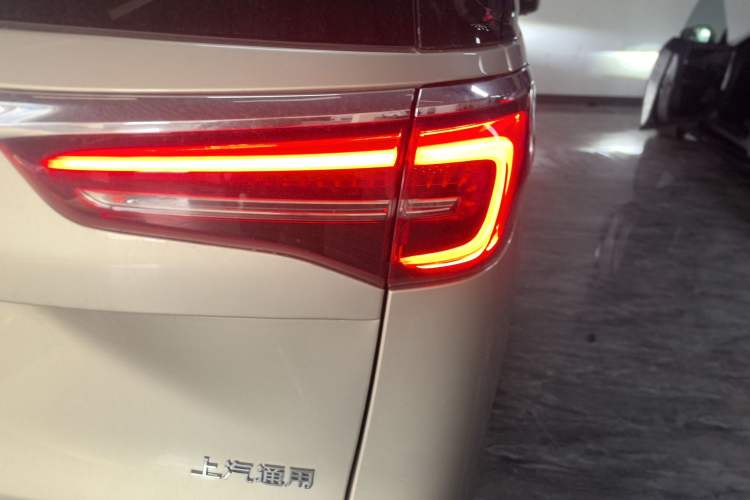 Used Buick GL8 2021 ES Landtrek 653T Luxury Model
