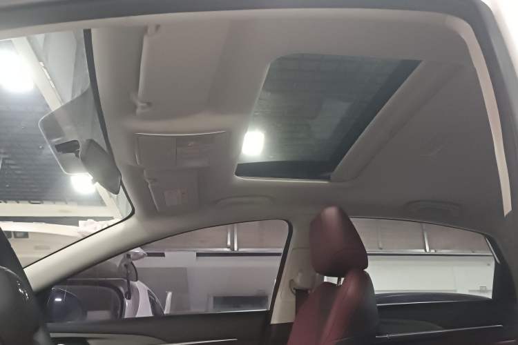 Used Changan Eado 2021 PLUS Blue Whale NE 1.4T GDI DCT Prestige Model
