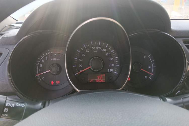 Used Kia K2 2015 Sedan 1.4L MT GLS
