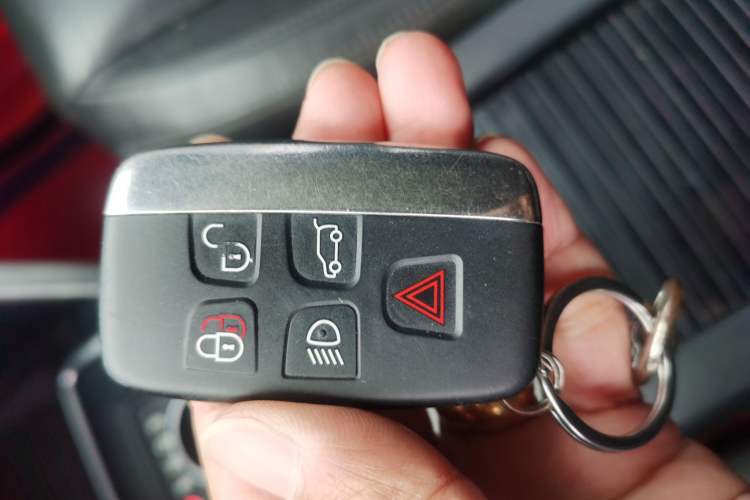 Used Land Rover Discovery Sport 2016 2.0T SE
