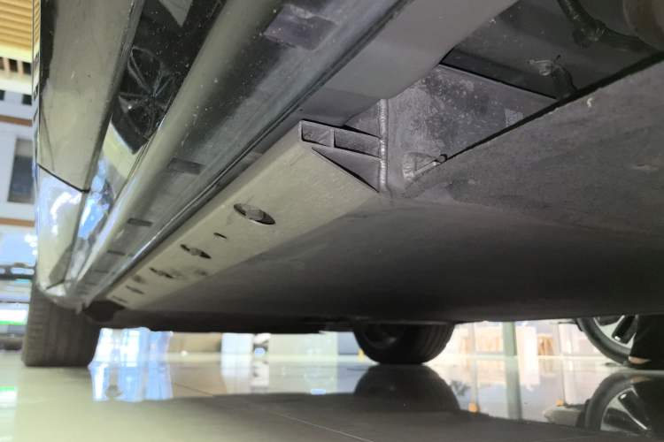 Used VOYAH FREE 2021 Four-Wheel Drive Standard Range-Extended Exclusive Luxury Package
