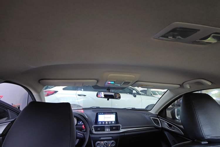 Used Mazda Mazda 3 Axela 2017 Sedan 1.5L Automatic Comfort Model Emission Standard China V
