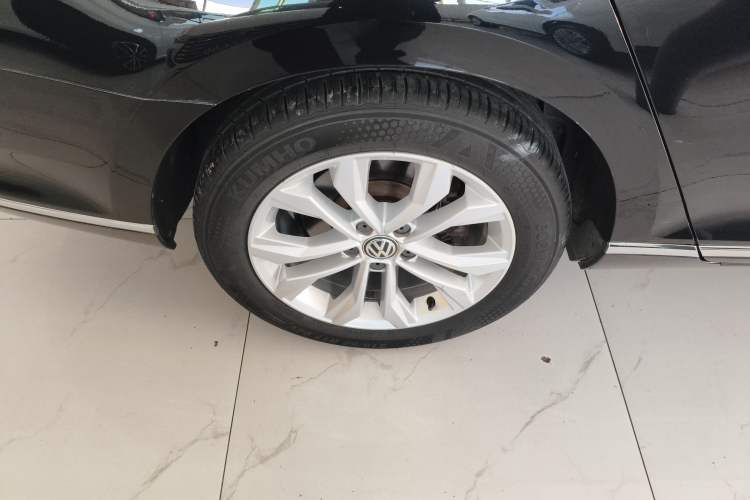 Used Volkswagen Magotan 2017 330TSI DSG Luxury Model
