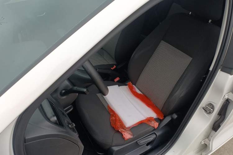 Used Volkswagen Polo 2016 1.4L Manual Fashion Model
