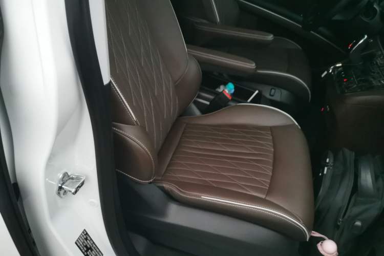 Used Buick GL8 2022 Land Business Class 652T Luxury Model
