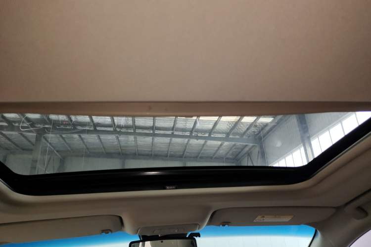 Used Buick GL8 2018 28T Luxury Model China VI Standard
