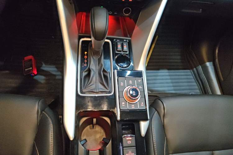 Used Mitsubishi Eclipse Cross 2019 1.5T CVT Two-Wheel Drive Dream Edition China VI Standard
