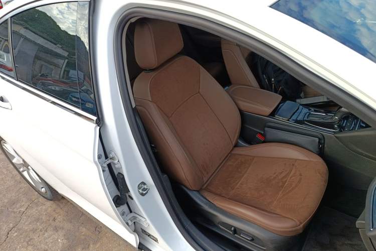 Used Buick Regal 2019 20T Elite Version China VI Standard
