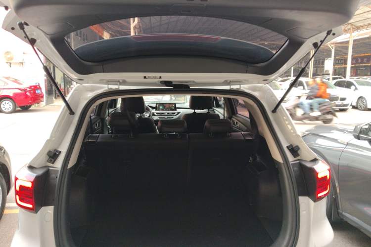 Used Changan CS75 2022 Blue Whale Edition 1.5T DCT Prestige Model
