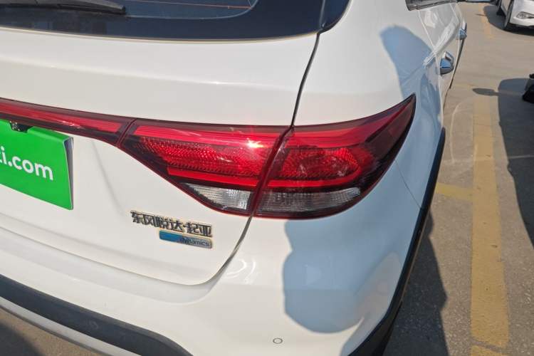 Used Kia KX Cross 2018 1.6L Automatic Dynamic Sunroof Version
