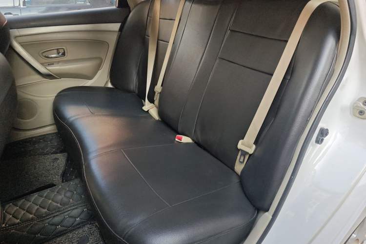 Used Dongfeng Aeolus A60 2014 1.6L Automatic Luxury Model
