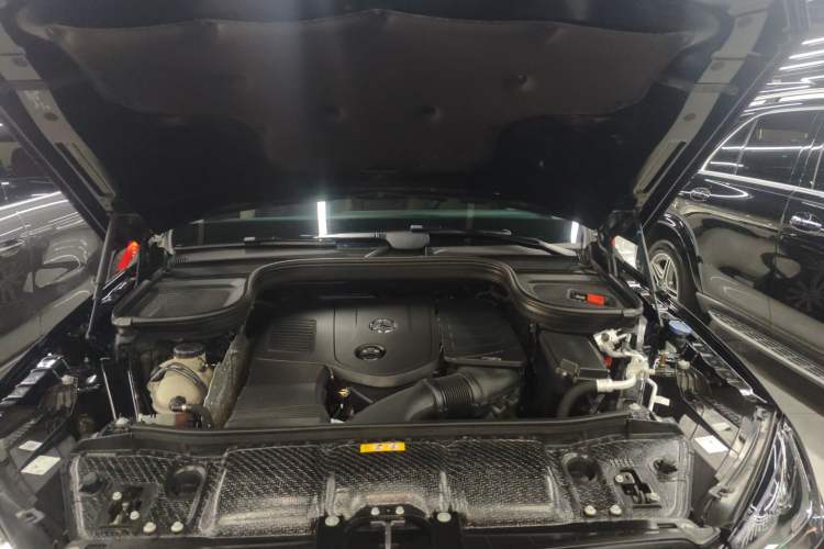 Used Mercedes-Benz GLE 2024 Refreshed GLE 350 4MATIC Stylish Edition
