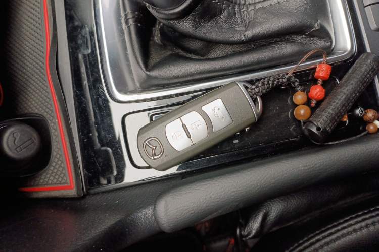 Used Mazda Mazda 3 Axela 2017 Sedan 1.5L Automatic Luxury Model Emission Standard China V
