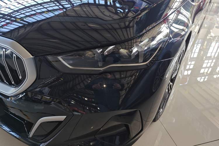 Used BMW 5 Series 2025 525Li M Sport Package
