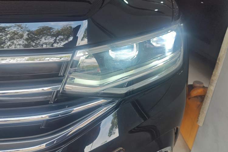 Used Volkswagen Tiguan L 2022 330TSI Automatic Two-Wheel Drive R-Line Enhanced Edition
