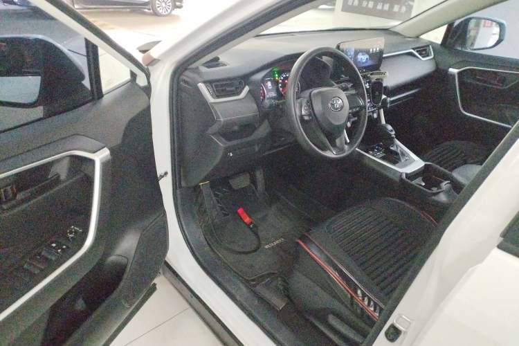 Used Toyota Wildlander 2023 2.0L CVT Two-Wheel Drive Leading Edition