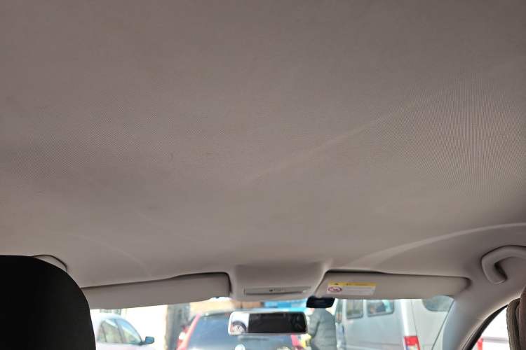 Used Volkswagen Polo 2014 1.4L Manual Fashion Edition