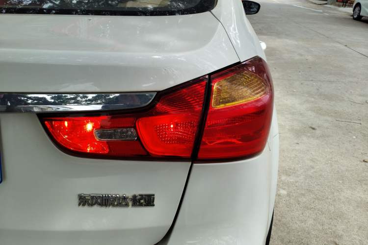 Used Kia K3 2015 1.6L Manual GL
