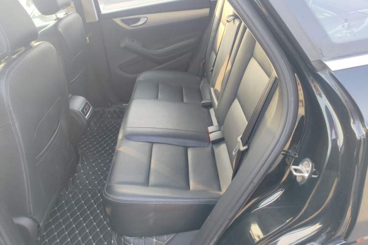 Used Zotye SR7 2016 1.5T CVT Cube Heart Edition China V Standard
