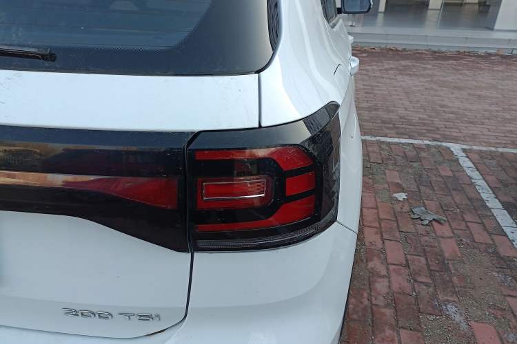 Used Volkswagen Tacqua 2023 200TSI DSG Joy-Connect Edition
