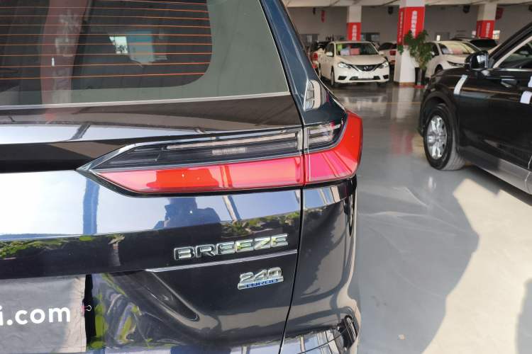 Used Honda Breeze 2023 240TURBO Two-Wheel-Drive Luxury Edition 5 Seats
