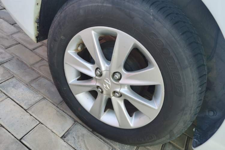 Used Hyundai Verna 2014 1.4L Manual Smart GLS Trim
