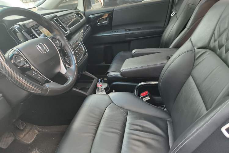 Used Honda Elysion 2019 2.0L Hybrid Supreme Edition
