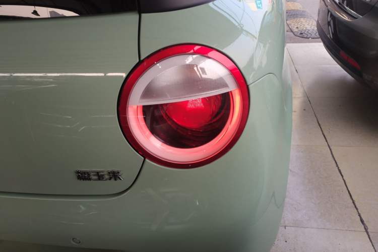 Used  Lumin 2023 301km Honey Dew Edition
