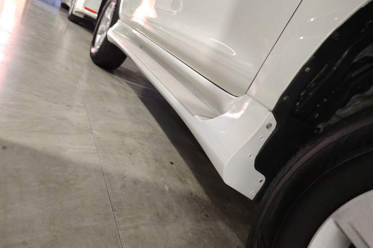 Used Toyota Prado 2015 2.7L Parallel Import
