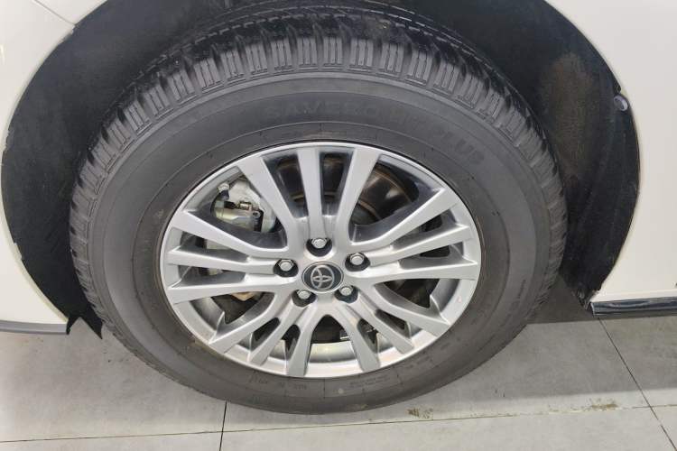 Used Toyota Sienna 2021 2.5L Hybrid Premium Edition