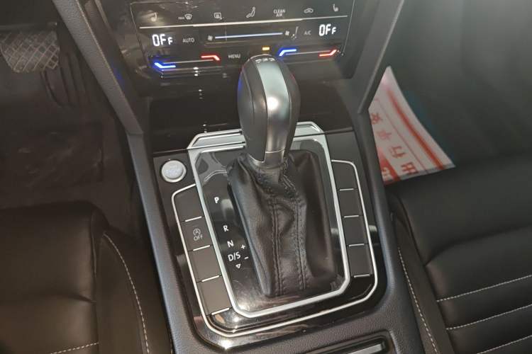 Used Volkswagen Magotan 2020 330TSI DSG Leading Model
