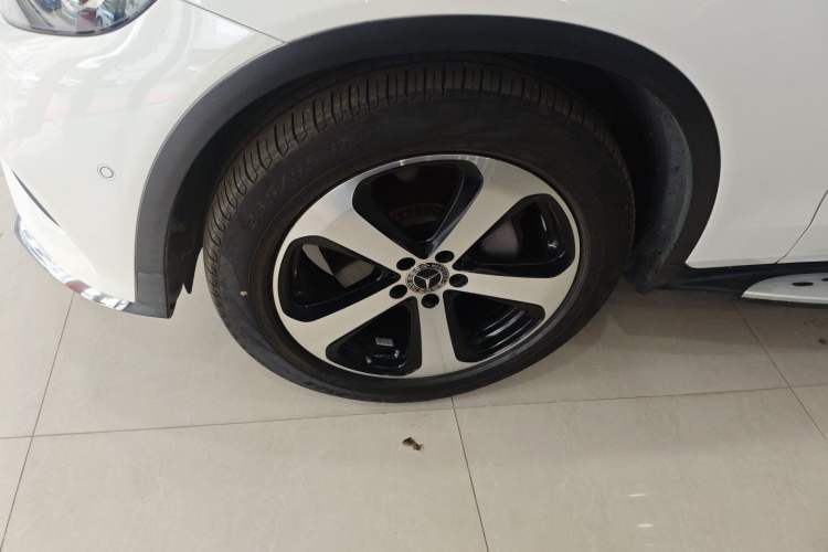 Used Mercedes-Benz GLC 2019 GLC 260 L 4MATIC Luxury Model
