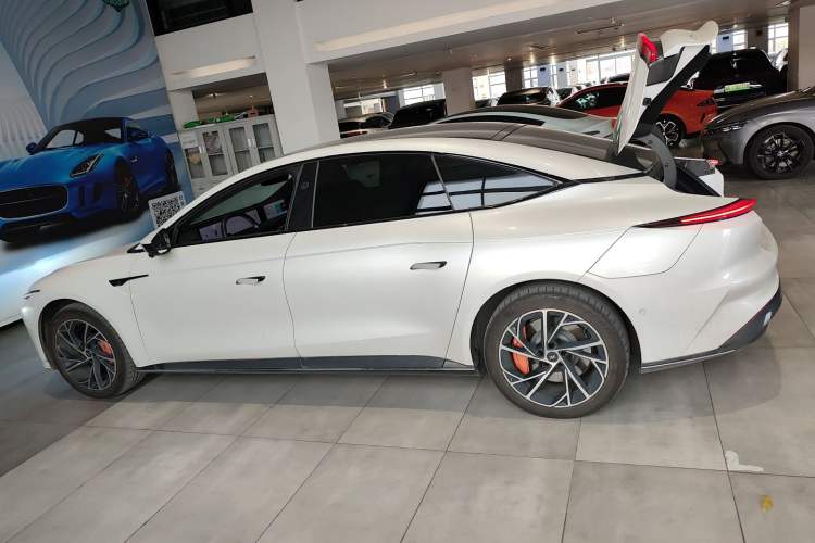 Used  L7 2022 Dynamic Model
