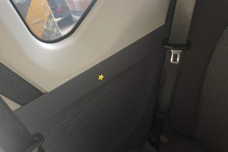 Used Wuling Hongguang MINIEV 2021 Macaron Premium Model – Lithium Iron Phosphate
