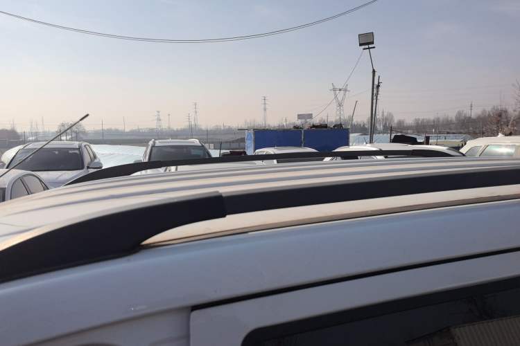 Used Dongfeng Fengon 330 2019 1.5L Manual Practical II China VI
