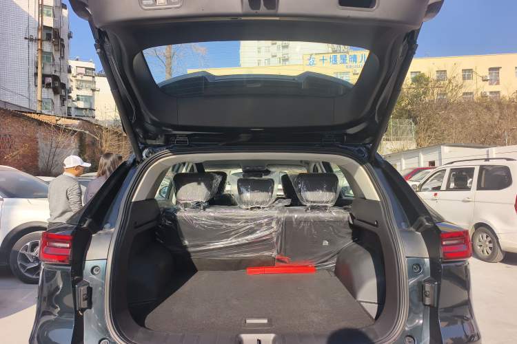 Used Dongfeng Aeolus Huge 2024 Mach Power 1.5T Premium Model