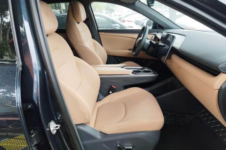 Used ARCFOX Alpha T5 2024 520 PRO
