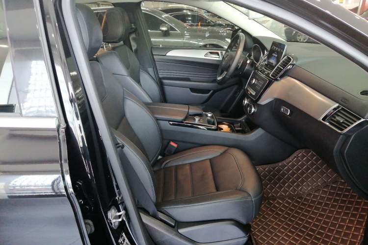 Used Mercedes-Benz GLE Coupe 2018 GLE 320 4MATIC Coupe SUV