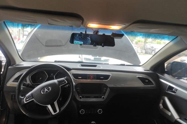 Used  Refine S2 2015 1.5L CVT Luxury Smart Version
