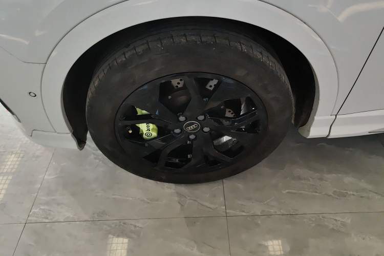 Used Audi Q3 2021 35 TFSI Fashion Dynamic Model
