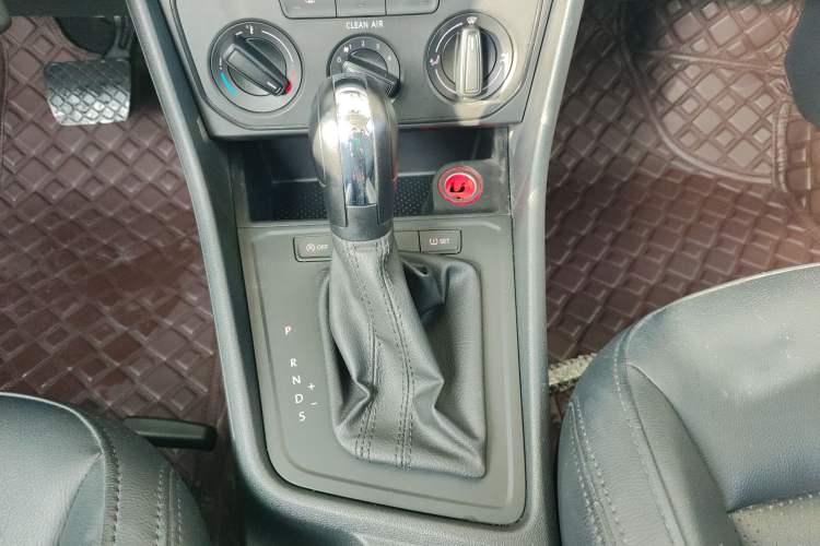 Used Volkswagen Lavida 2019 Lavida Start 1.5L Automatic Trendy Version China VI Standard