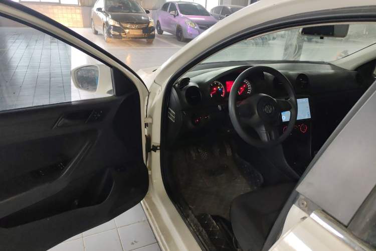 Used Volkswagen Jetta 2015 Value Edition 1.6L Manual Fashionable Style