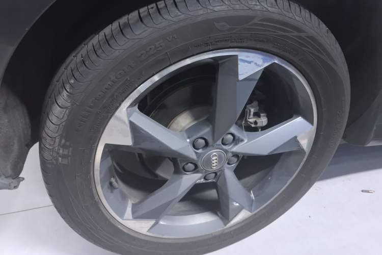 Used Audi Q3 2020 35 TFSI Fashion Dynamic Model