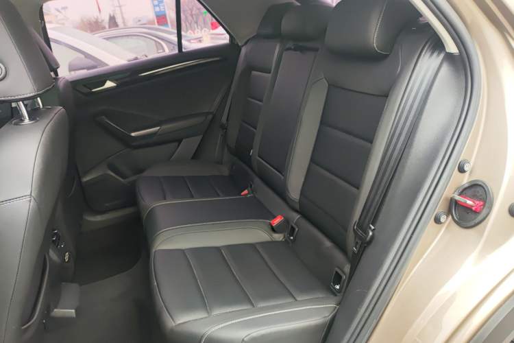 Used Volkswagen T-ROC 2020 280TSI DSG Two-Wheel Drive Comfort Version