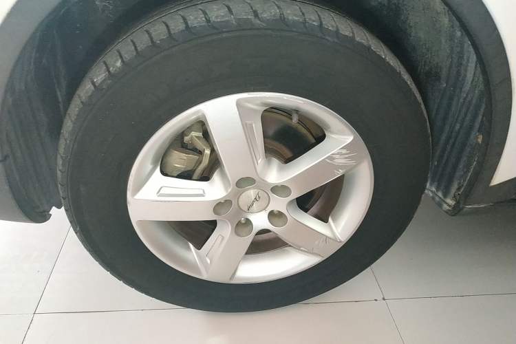 Used Zotye Domy X5 2017 Value Edition 1.6L Manual Comfort Model
