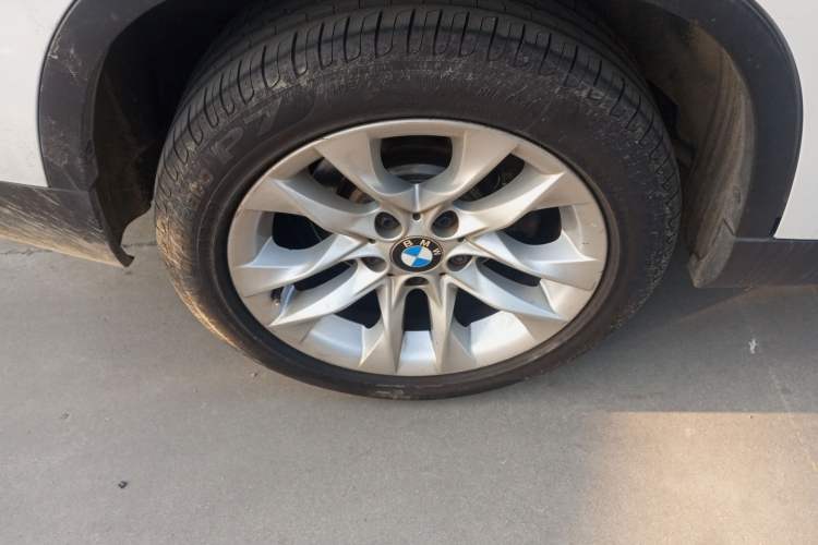 Used BMW X1 2014 sDrive18i Leading Model
