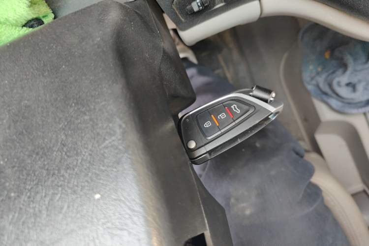 Used FORTHING Lingzhi 2016 M3 1.6L 7-Seater Comfort Model China V Standard