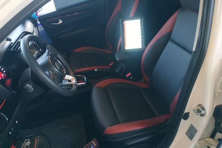 Used Kia KX Cross 2017 1.4L AT GLS