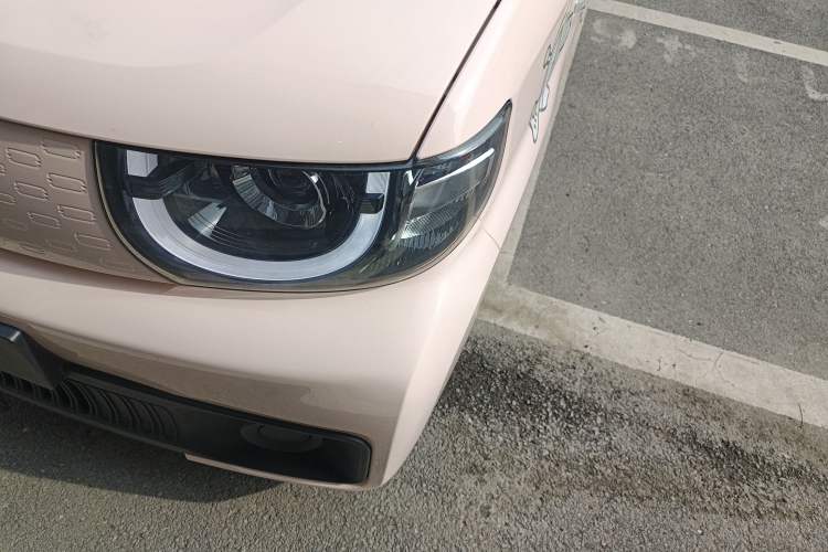 Used Chery QQ Ice Cream 2022 170km Sundae Phosphate Lithium-Ion